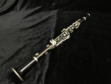 Photo G. M. Bundy Paris Wood Bb Clarinet, Serial #1470